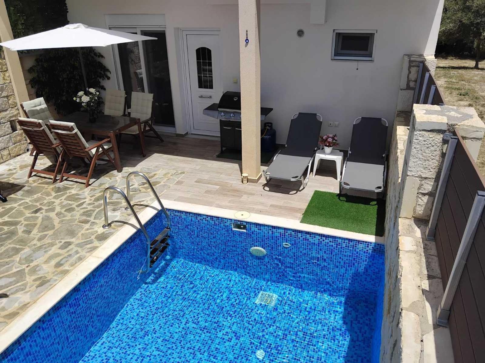 “Theeporto” Maisonette With Pool Γούβες Εξωτερικό φωτογραφία